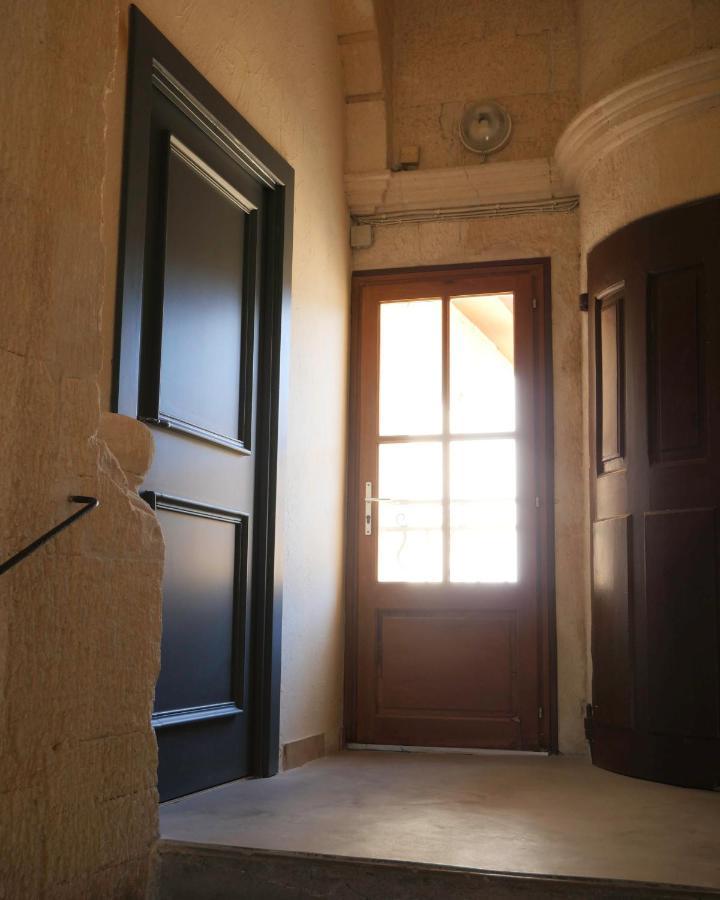 Superbe Appartement Avec Vue Arles Exterior photo